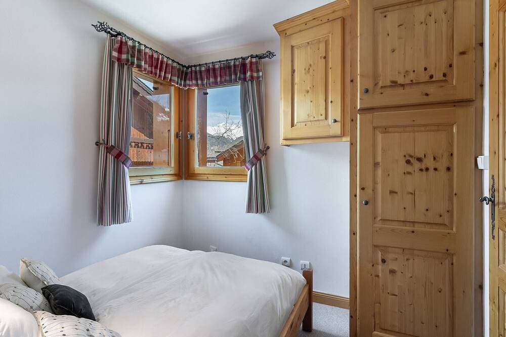 Foto 2 von 13: Familienchalet für 8 in Courchevel Le Praz mit Wifi