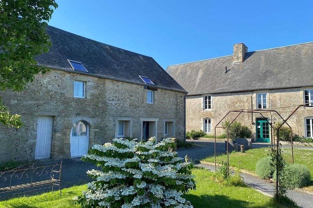 Foto 9 von 15: 2**Lodge Bois Confort 5 minutes from the beach and 10 minutes from Pointe du Hoc