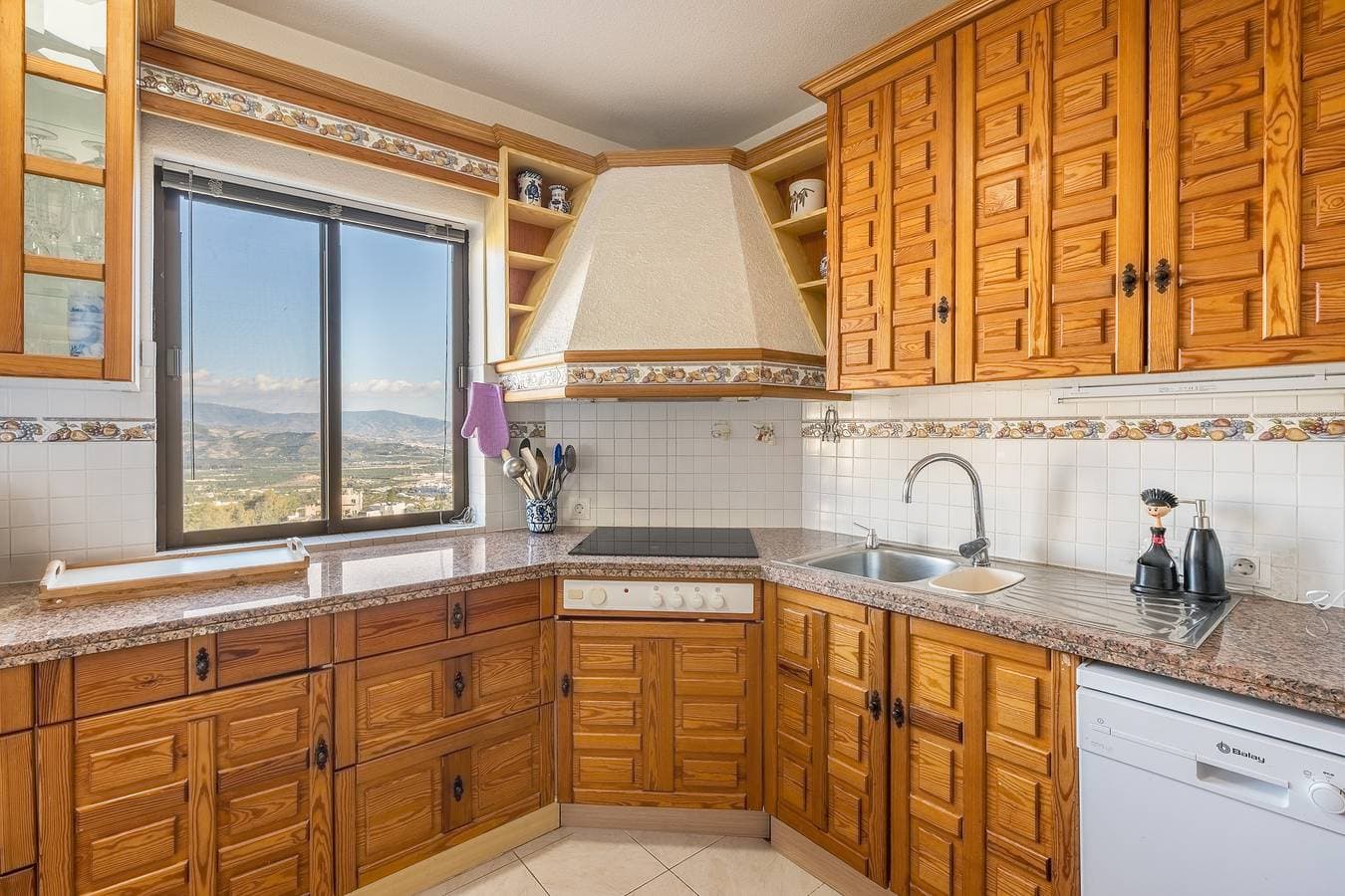 Foto 8 von 34: Villa 'Celeste' mit Meerblick, WLAN und Klimaanlage