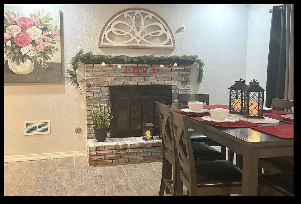 Foto 8 von 16: Modern Open House w Pool, close to Fort Bliss