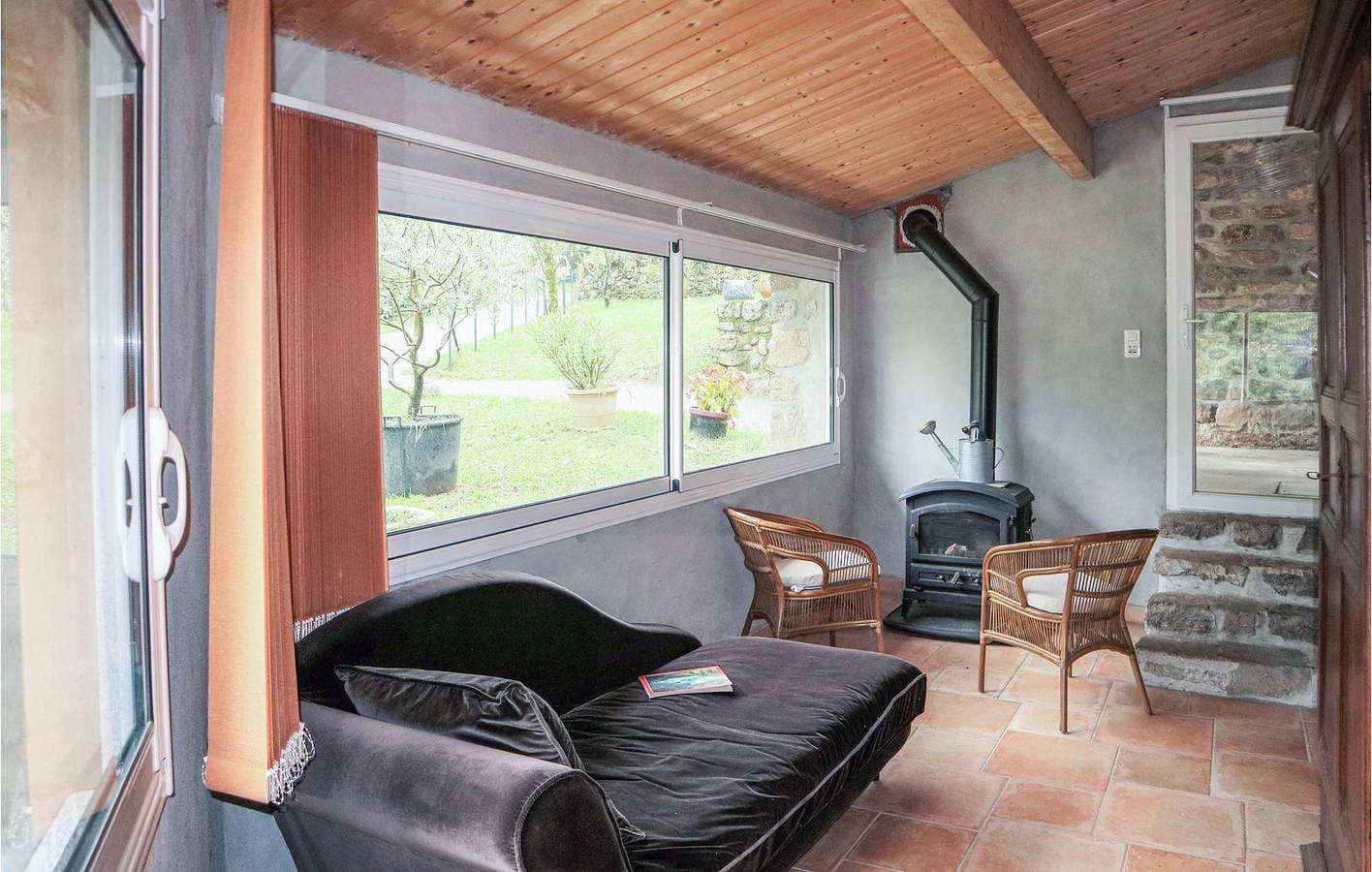 Foto 3 von 11: Wohnung mit Bergblick, Parkplatz und Garten