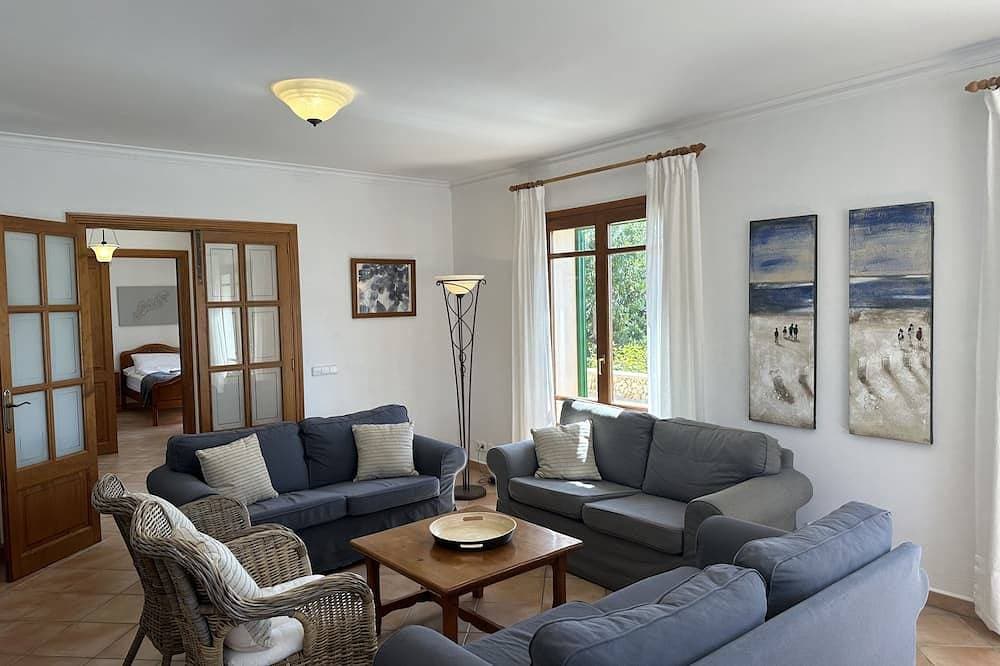 Foto 11 von 30: Es Serral -  Pool, Terrasse, Garten und Meerblick - Gratis WLAN