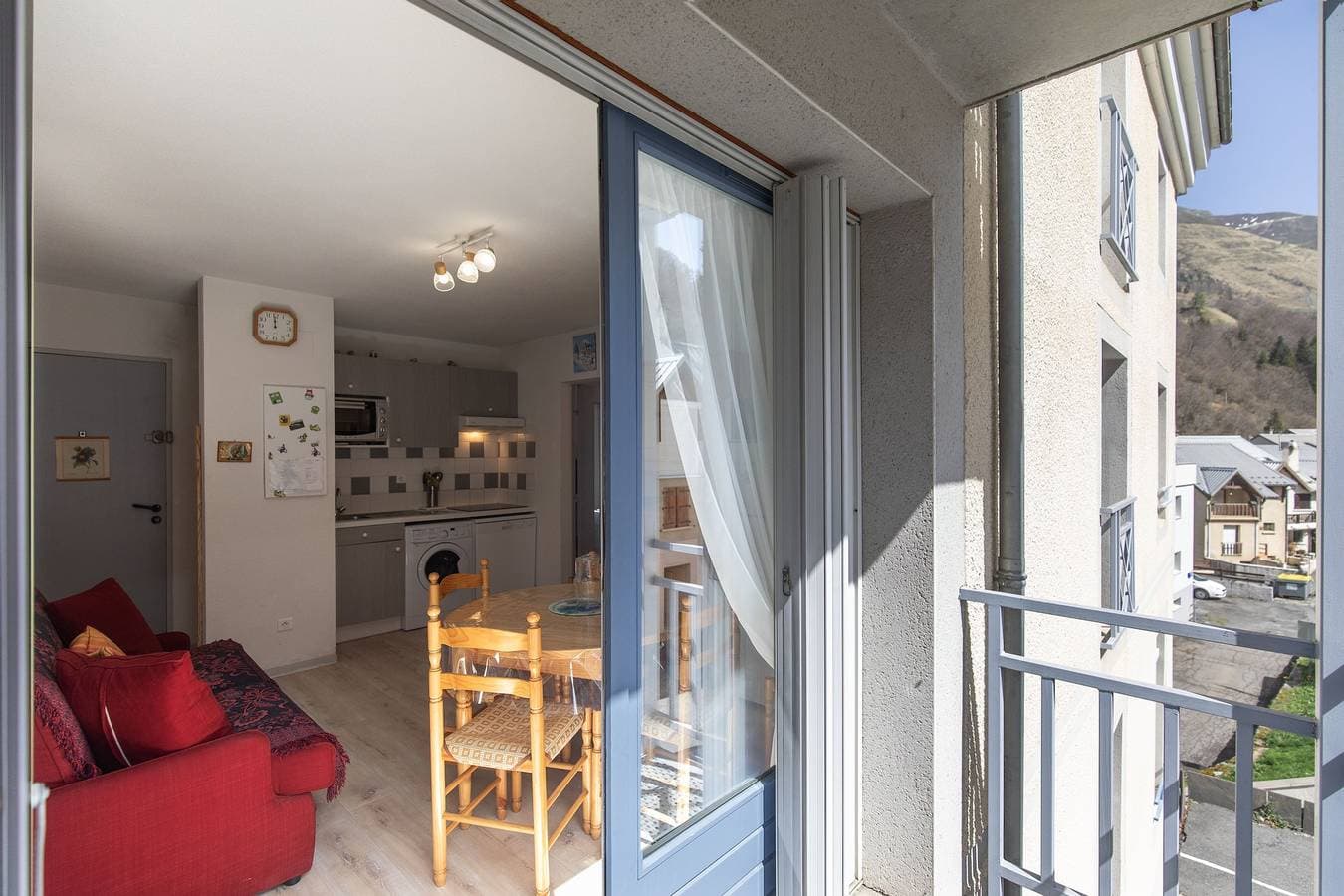 Foto 7 von 13: Ferienwohnung für 6 Personen mit Balkon