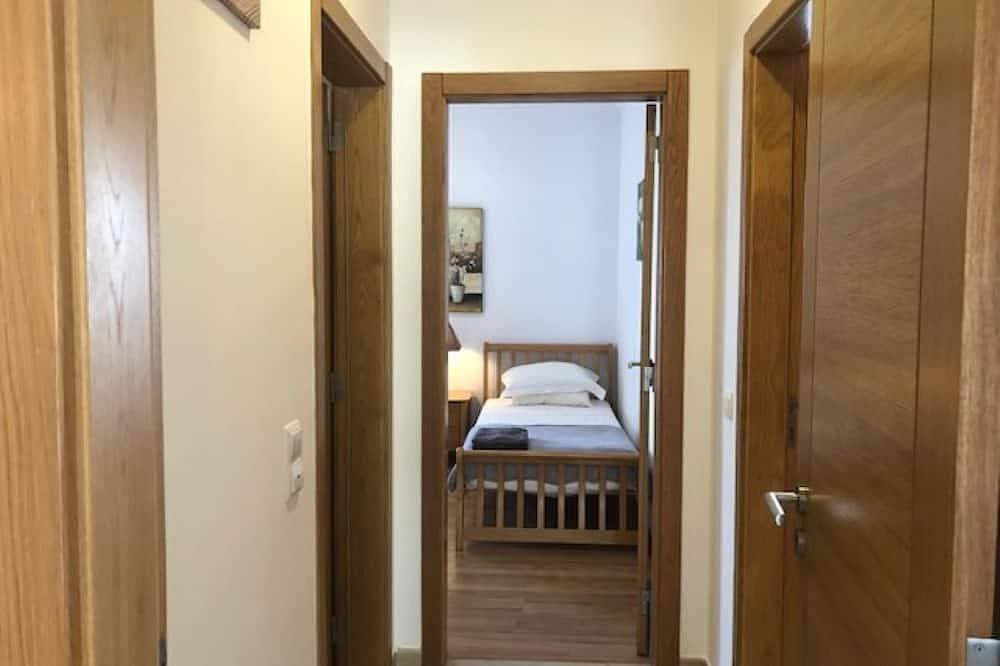 Foto 2 von 17: Erdgeschosswohnung mit Pool, zentrale Lage
