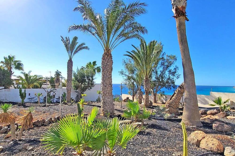 Foto 11 von 30: Casa Perrito Gris, Esquinzo, Garten, Meerblick, Strandnah