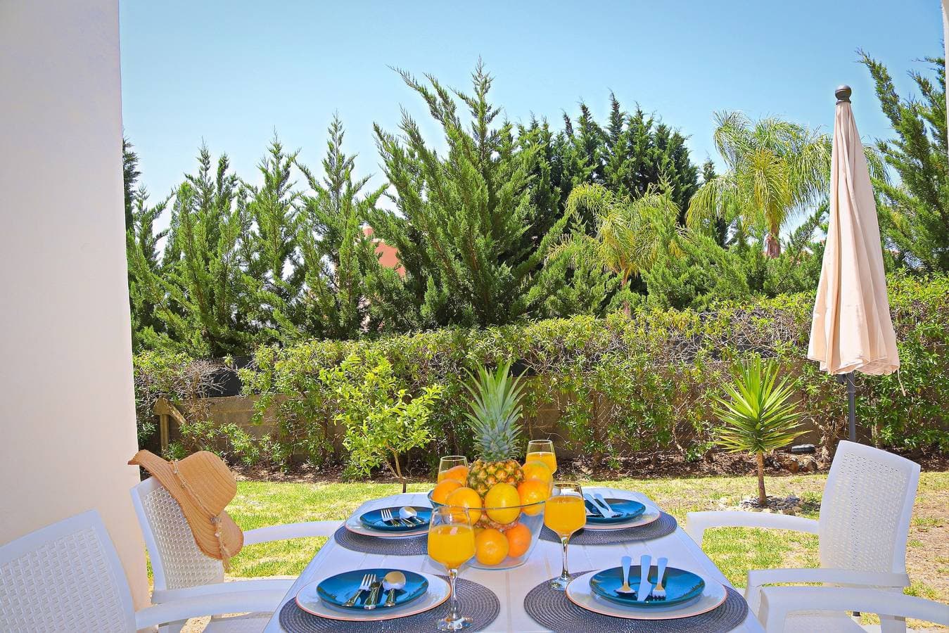Foto 4 von 42: Ferienwohnung 'Casa Barbara' mit Meerblick, Gemeinschaftspool und WLAN