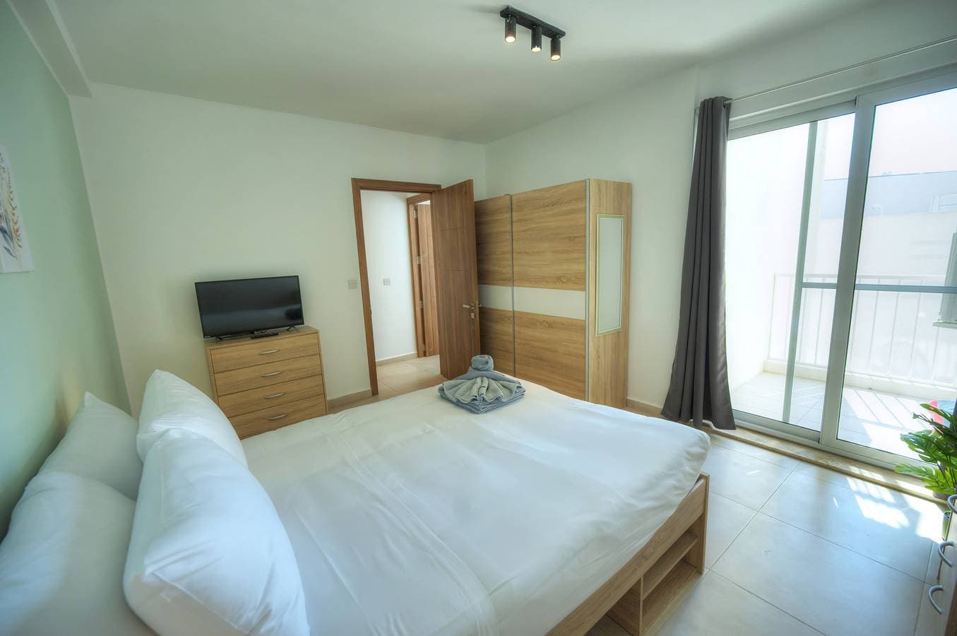 Foto 2 von 26: Ferienwohnung für 6 Personen mit Balkon