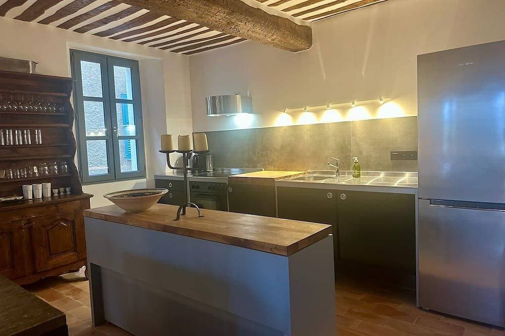 Foto 8 von 9: Charming And Luxurious Apartment