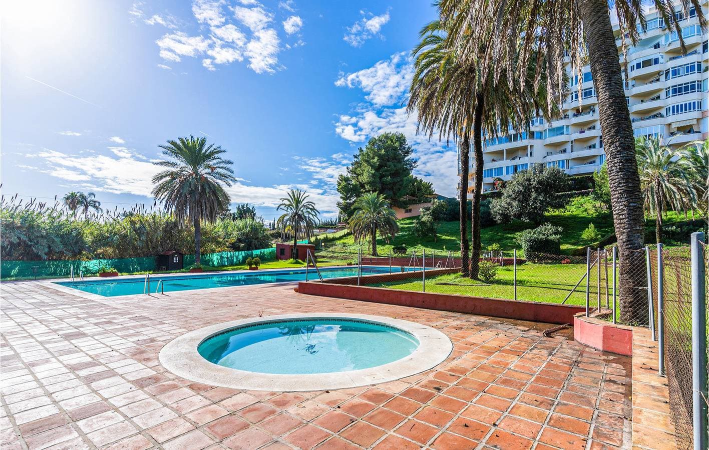 Foto 8 von 26: Apartment mit Meerblick, Pool und Terrasse