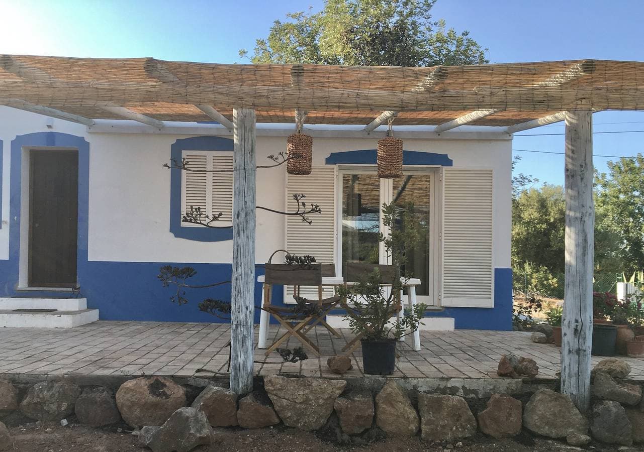 Foto 13 von 15: Ferienhaus 'Charmantes Landhaus' mit Privater Terrasse, Privatem Garten und WLAN