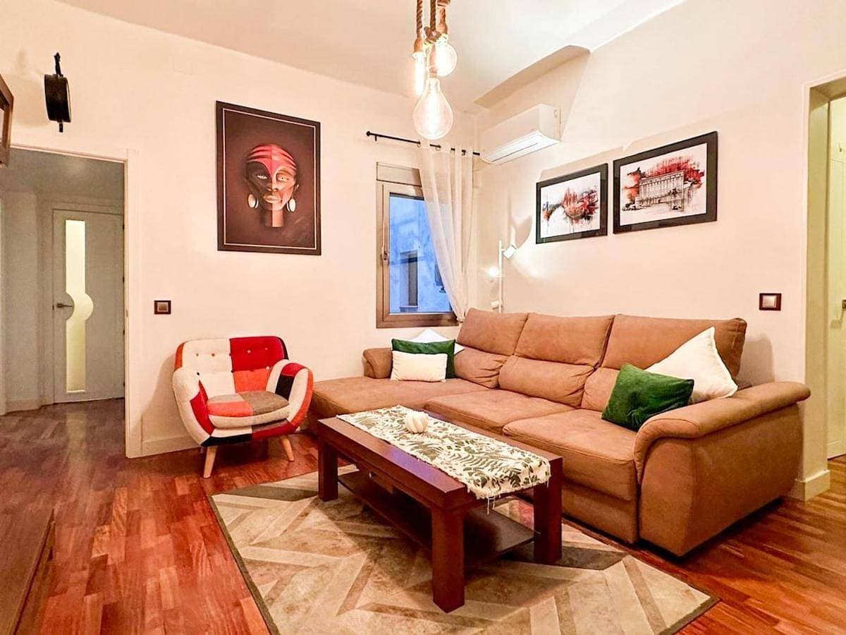 Charming apartment - Downtown, Airport, Bernabeu in minutes 1