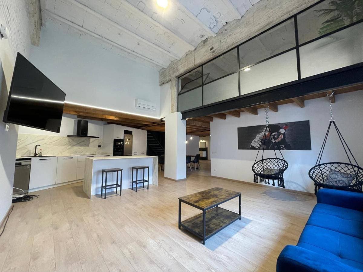Manresa industrial home 1