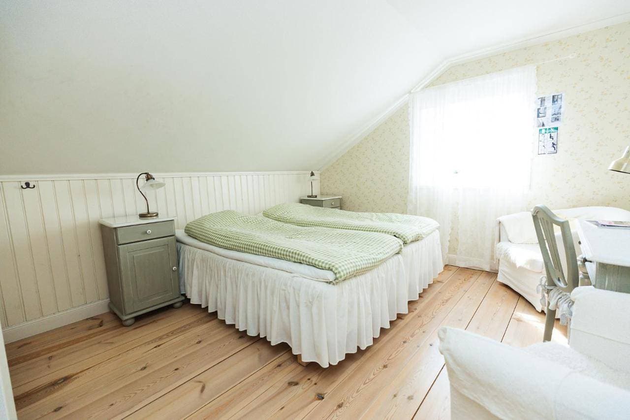 Foto 6 von 10: Double Room with Shared Bathroom