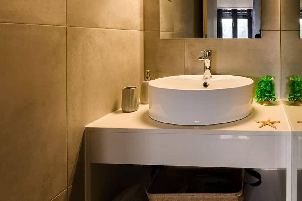 Foto 5 von 30: Smaris Collection luxury villas.Sea side villa 5 min.from the beach !