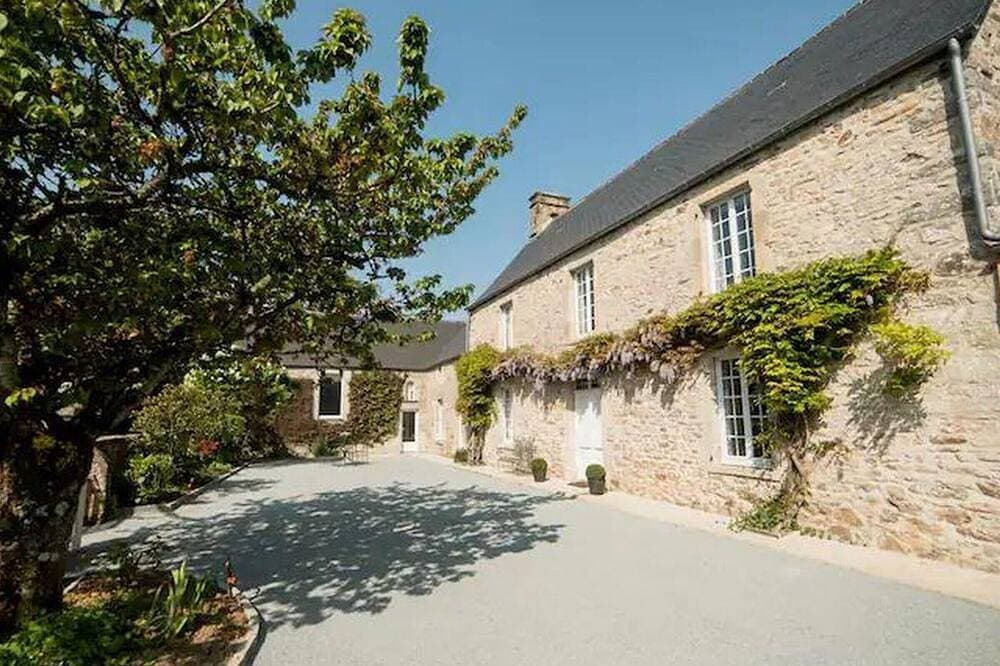 Foto 11 von 24: Luxushaus mit Innenpool und Garten in der Normandie