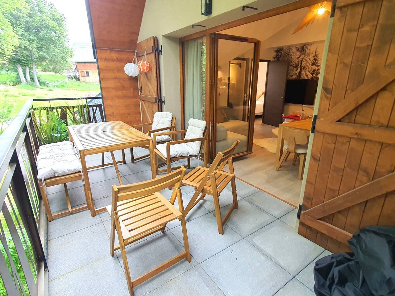 Foto 4 von 31: Appartement „L’aubier des Bauges“: Bergblick, private Terrasse & WLAN