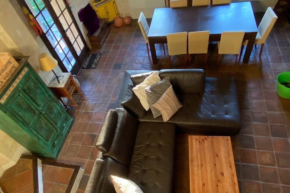 Foto 10 von 30: Animaux Acceptés, Villa Familiale Privée Avec Piscine, Parking et Charme