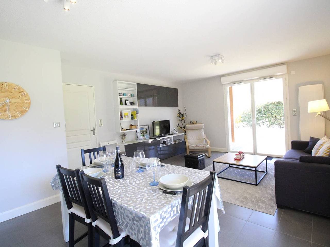 Foto 8 von 15: Moderne 51m² Wohnung in Luchon - 4 Pers, Terrasse, Parkplatz