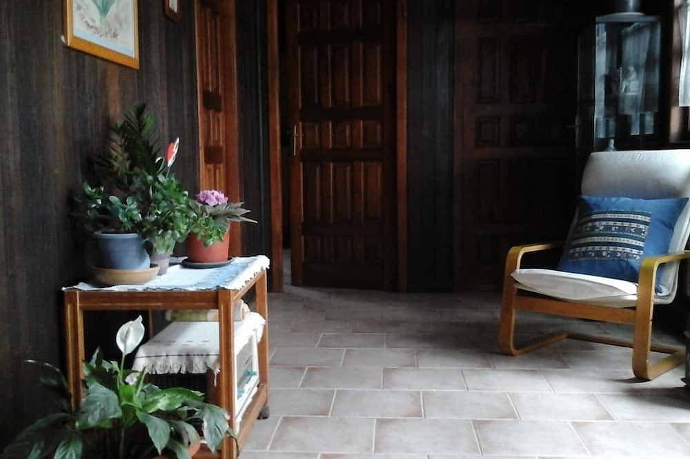 Foto 5 von 5: Rural Wooden House