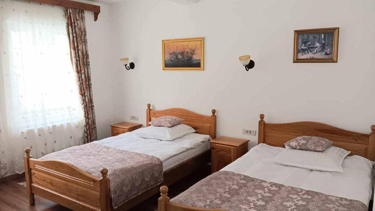 Foto 5 von 6: Double Room with Balcony