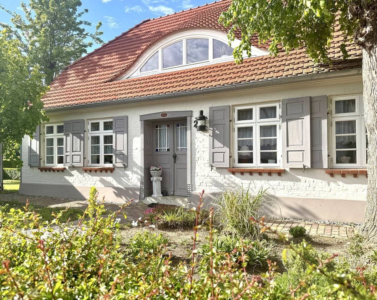 "Käpitänshaus zum Plümper" 75 m² große Ferienwohnung für Liebhaber 1
