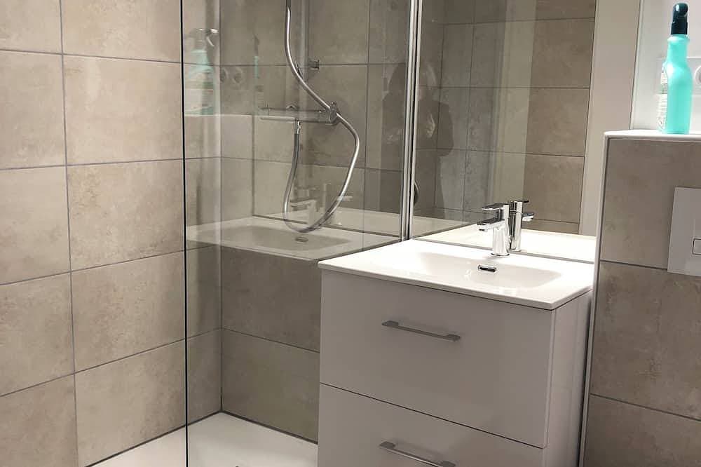 Foto 3 von 10: Studio 29m2 650m from the thermal baths very bright with elevator, private parking