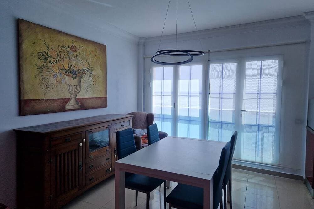 Foto 13 von 21: Apartamento Primera Línea mar 2 Dormitorios en Arinaga Pueblo Pesquero Tranquilo