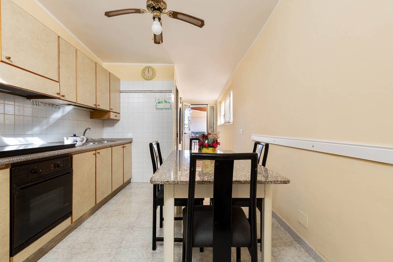Foto 12 von 23: Ferienwohnung für 4 Personen mit Garten