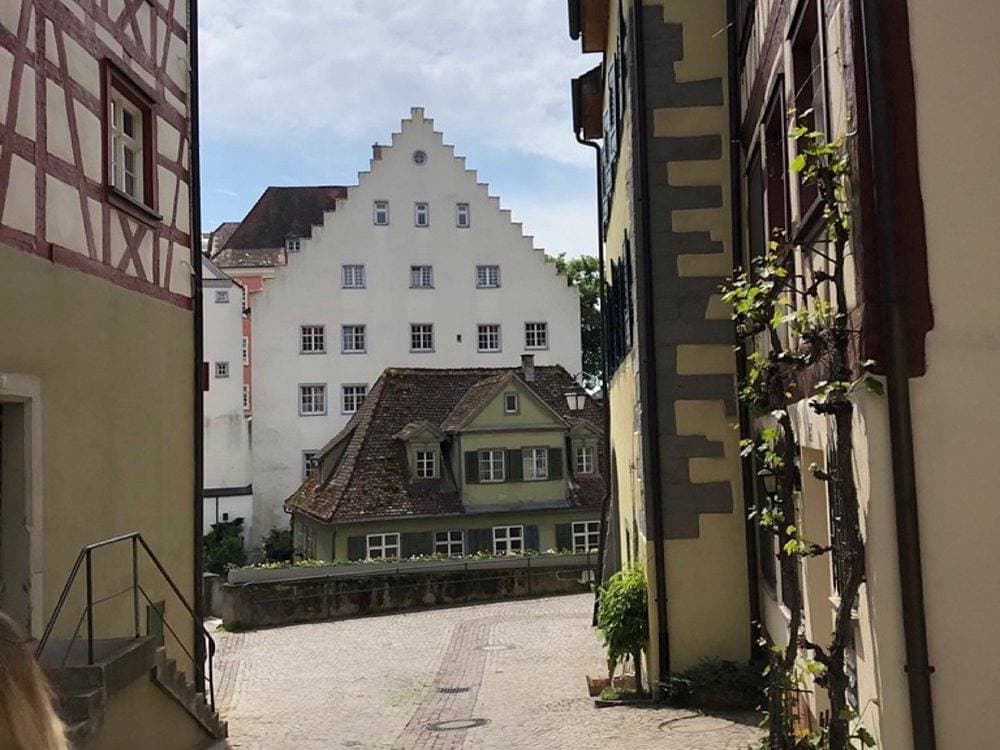 Foto 3 von 26: Winzerhäusle Meersburg - Fährblick-modernes Studio mit Seesicht