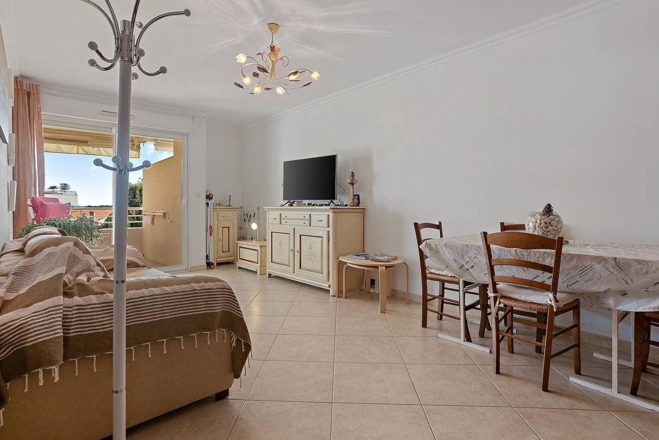 Foto 7 von 26: Appartement „Petit Paradis“ mit Gemeinschaftspool, WLAN und Klimaanlage