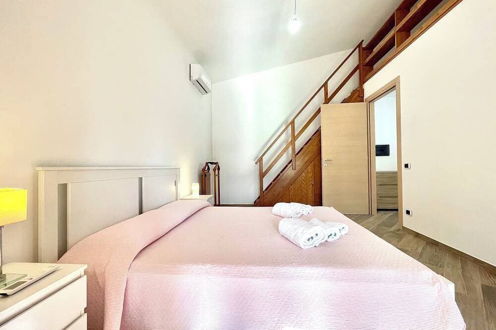 Foto 4 von 12: \" Cronta Apartments Deluxe with Terrace \"