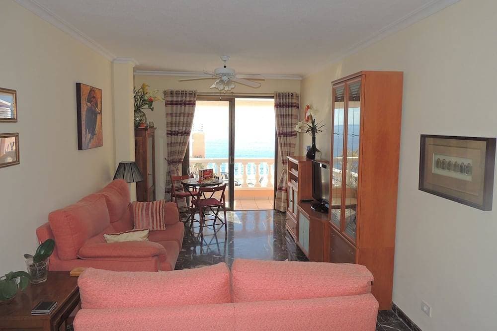 Foto 2 von 30: Spektakuläre Sonnige Wohnung Mit WIFI, Pool, Panorama-Klippe Und Meerblick.