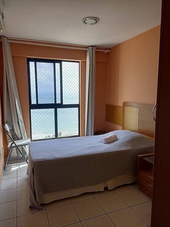 Foto 5 von 19: 2 Bed Apartment Sleeps 4 - Pool & Private Garden