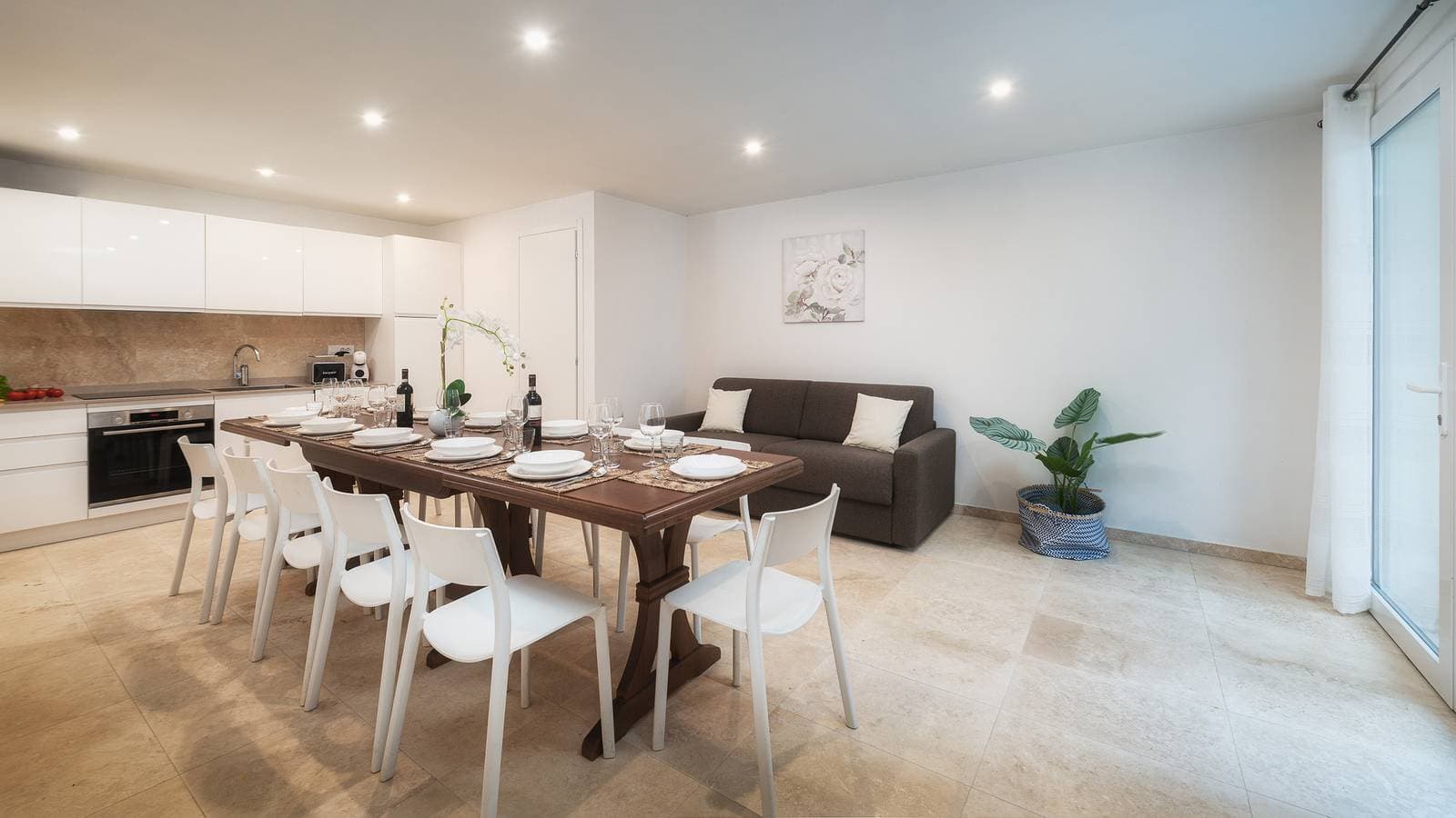 Foto 4 von 50: Villa für 12 Personen mit Garten