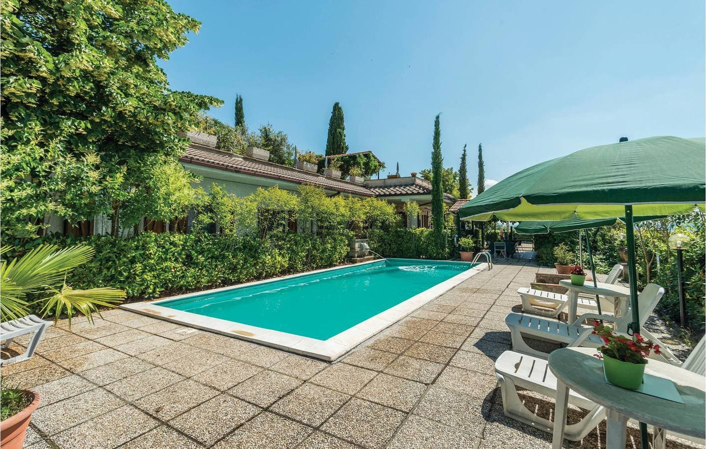 Foto 7 von 25: Gemütliches Apartment mit Pool, Parkplatz und Seeblick