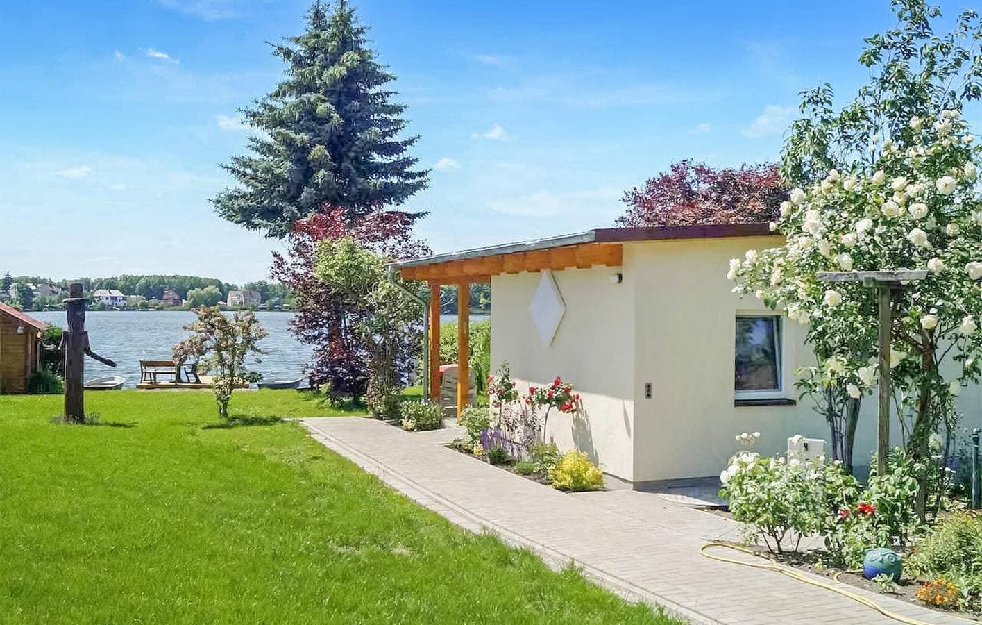 Foto 2 von 17: Ruhige Wohnung mit Sauna & Terrasse, 2,5km zum Lychensee