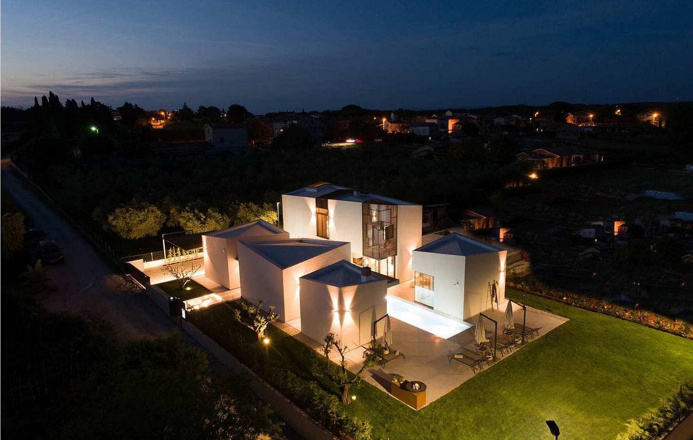 Gemütliche Ferienwohnung mit Pool, Terrasse und Parkplatz in der Nähe der Restaurants und Sehenswürdigkeiten von Labinci 1