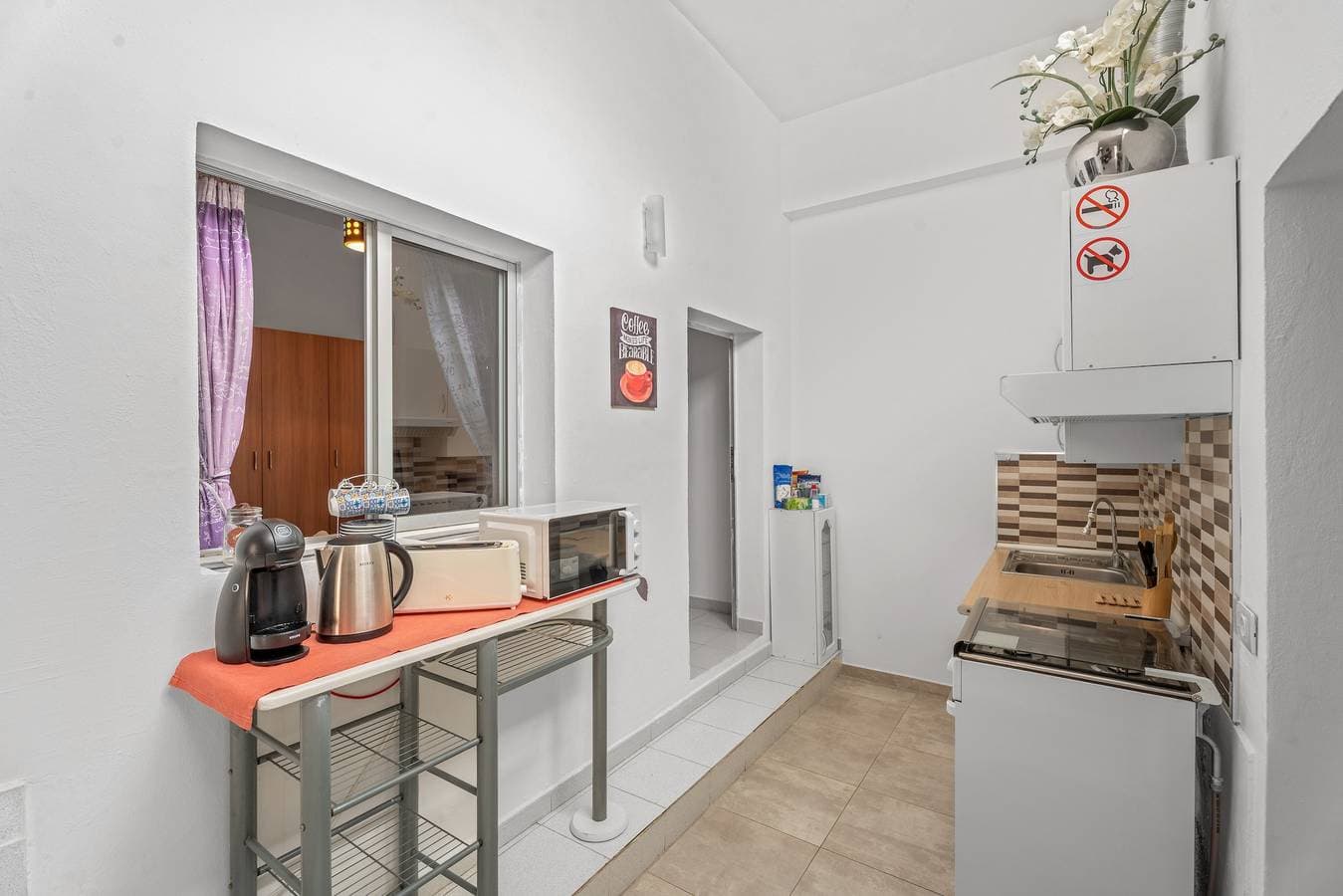 Foto 8 von 25: Ferienwohnung 'Bonito Apartamento En Tenerife Sur' mit Meerblick, Terrasse & WLAN