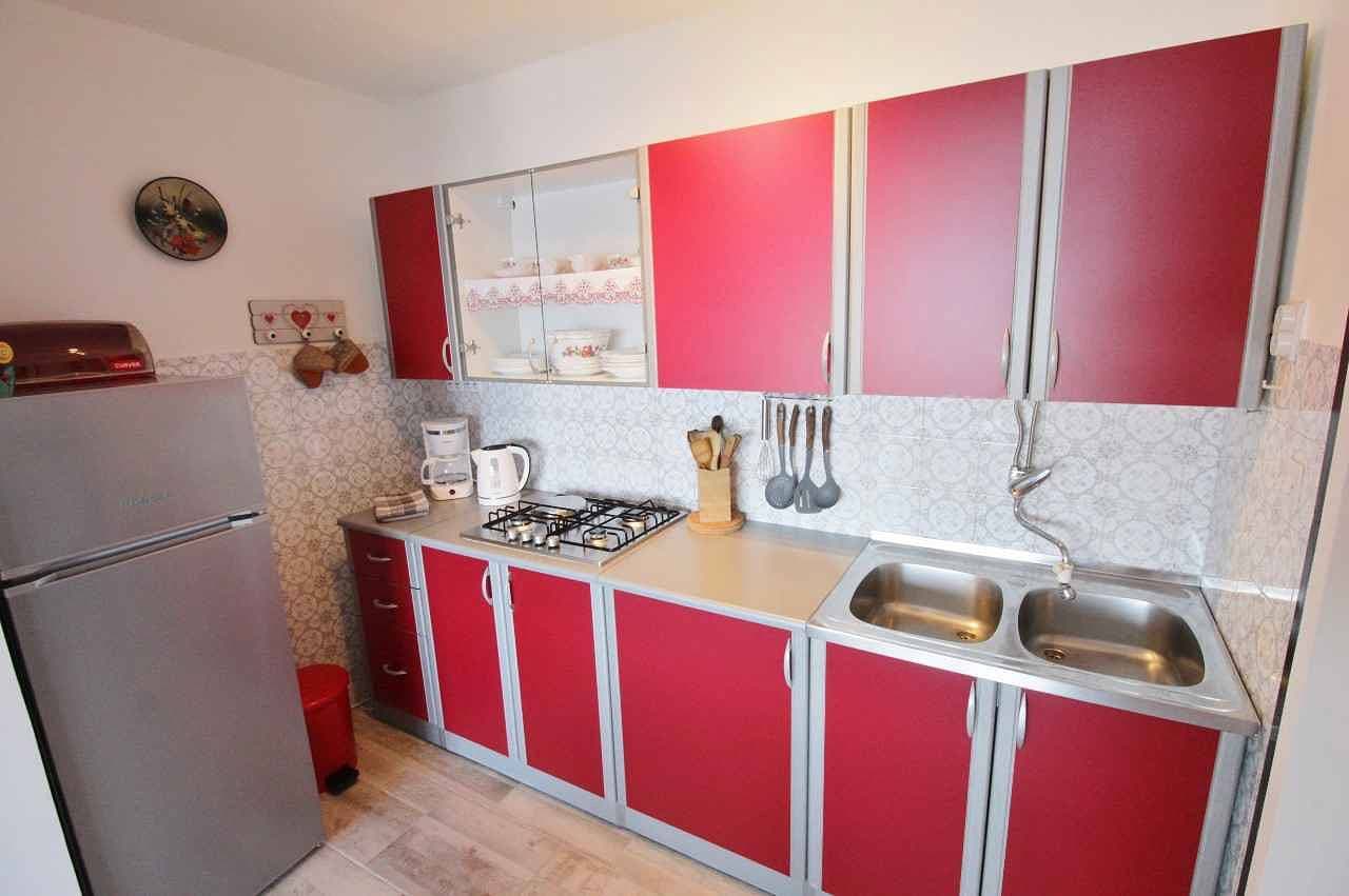 Foto 6 von 29: Ferienwohnung mit Balkon und Meerblick