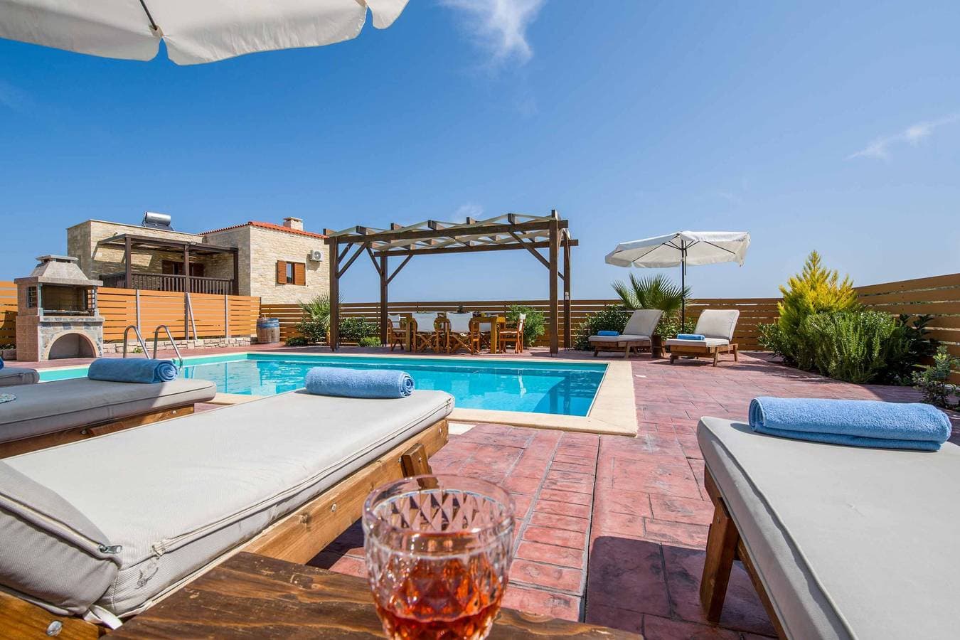 Villa 1