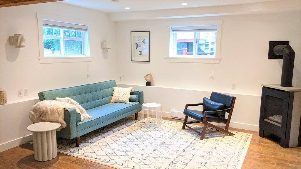 Foto 7 von 14: ❤  2 Bdrm Charmer - Central Location - Free Parking