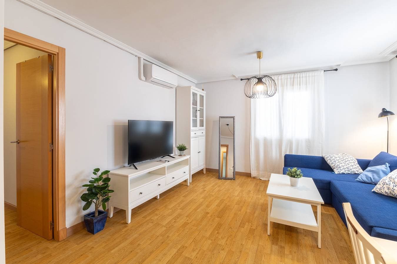 Foto 2 von 32: Voll ausgestattetes Ferienhaus 'Vivienda Candemor' mit Klimaanlage, WLAN und Garage