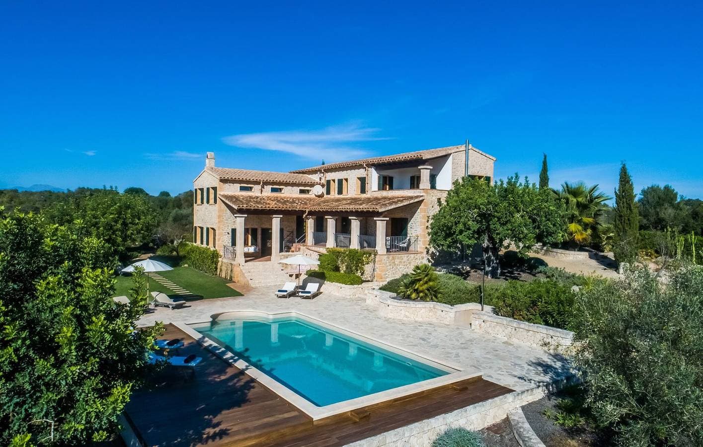 Gemütliche Terrassenwohnung mit Pool und Grill 1