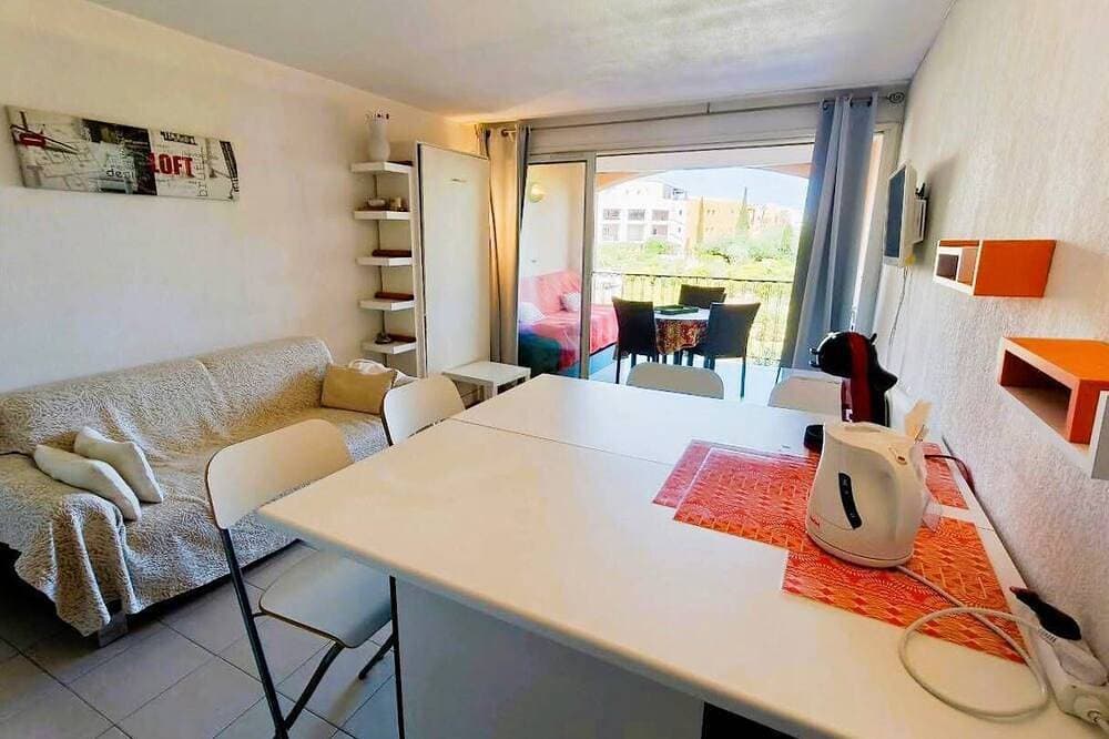 Foto 10 von 23: T2 Residenz mit Schwimmbad direkt am Meer