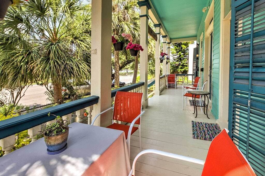 Foto 12 von 33: Galveston 'Bishop's Bungalow' 6 Blocks zum Strand!
