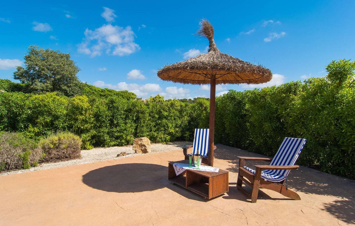Foto 11 von 52: Gemütliche Wohnung mit Pool, Terrasse und Grill bei Montuïri