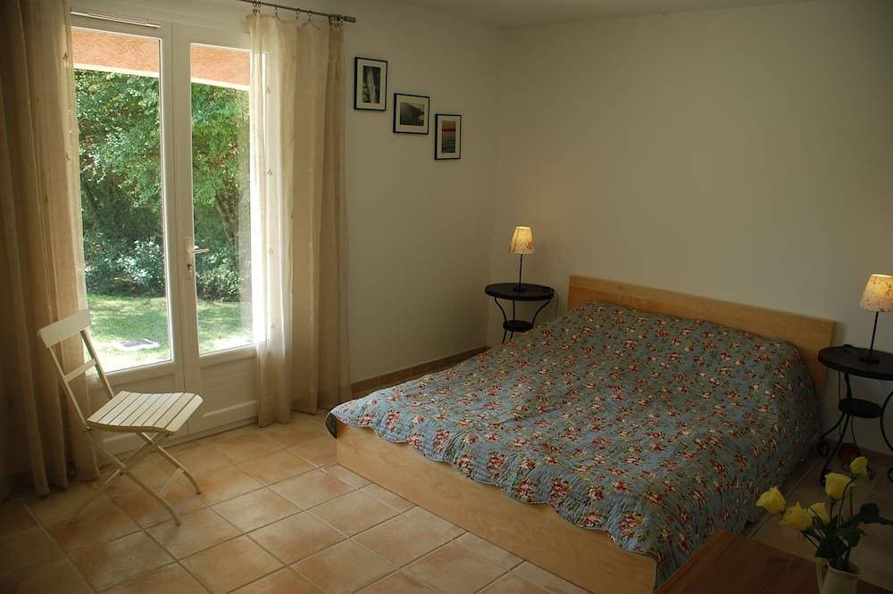 Foto 2 von 30: Elegante Villa mit privatem Garten in einer exklusiven Siedlung mit großem Pool