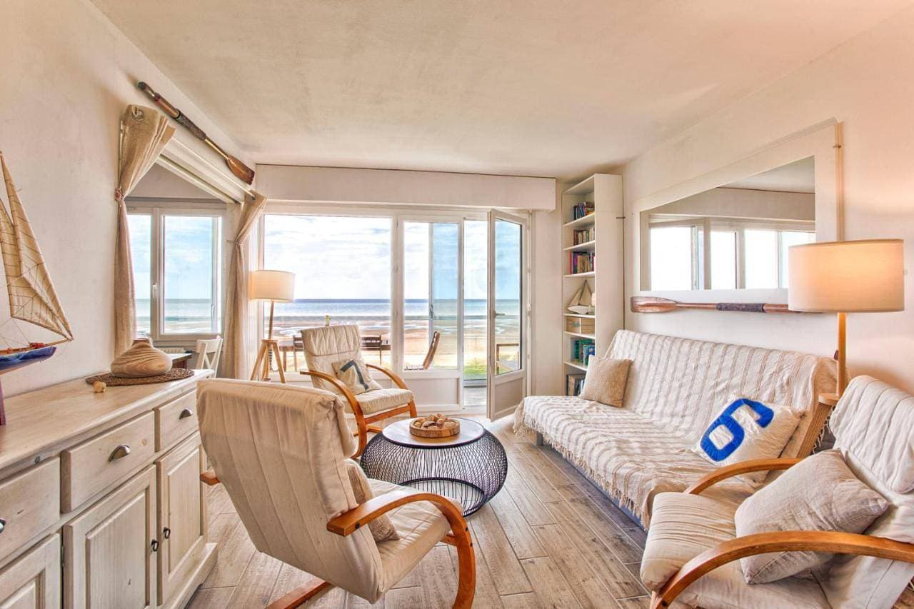 Seafront flat near Cabourg with free private parking 1