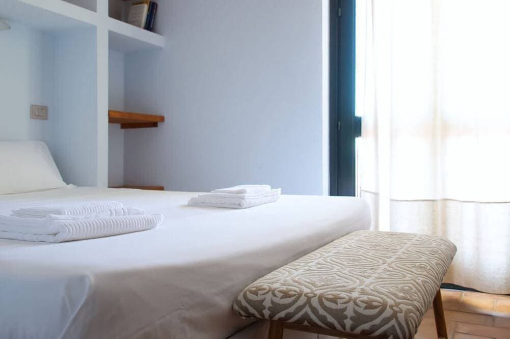 Foto 4 von 21: Sardinia Stone House- Beachfront