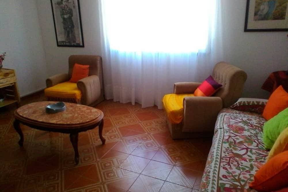 Foto 6 von 22: Hübsche Villa Für 8 Personen Mit Picine Und Privatem Garten 3Km Strände